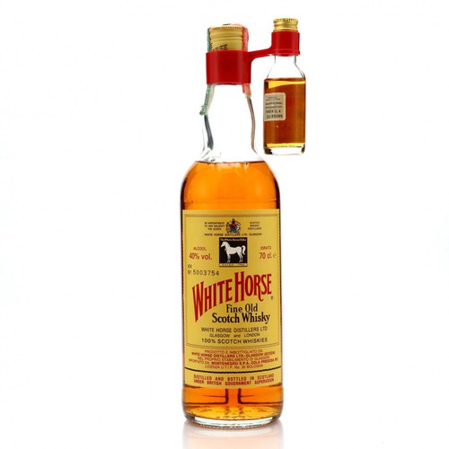White horse scotch whisky - horse,